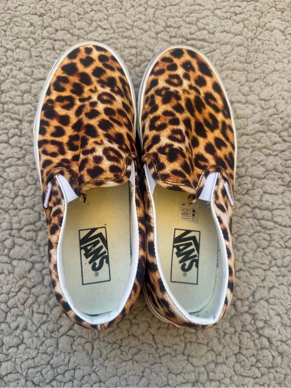 Leopard vans - Picture 2 of 5
